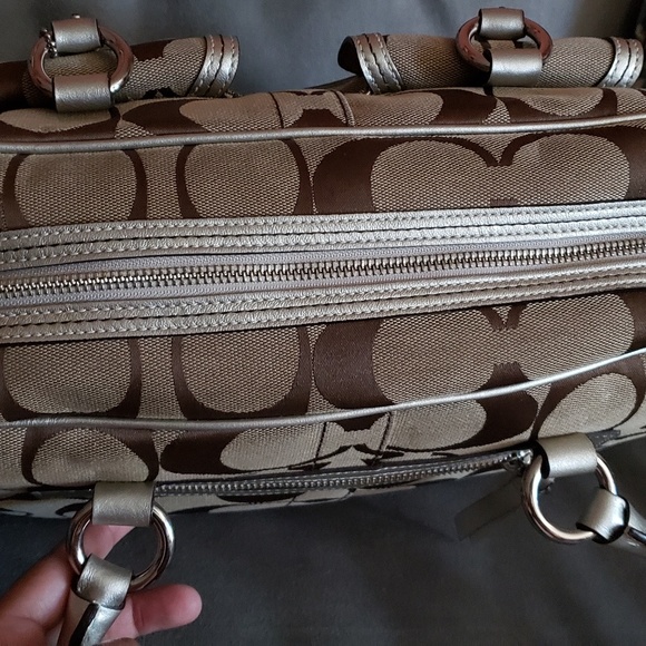 Coach hand bag - Picture 7 of 8